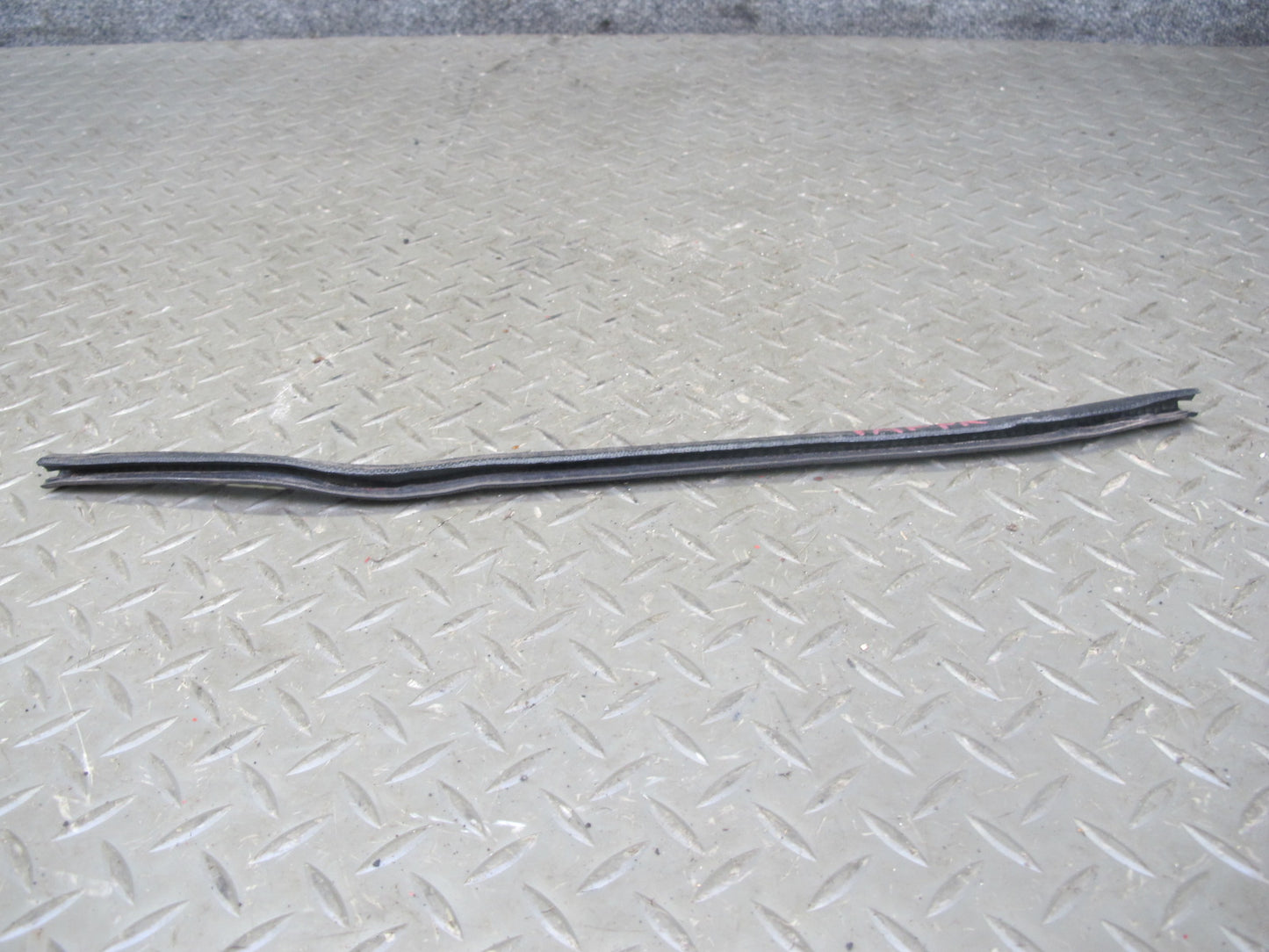 85-89 Toyota MR2 Front Right Passenger Door Weatherstrip Rubber Seal Set OEM