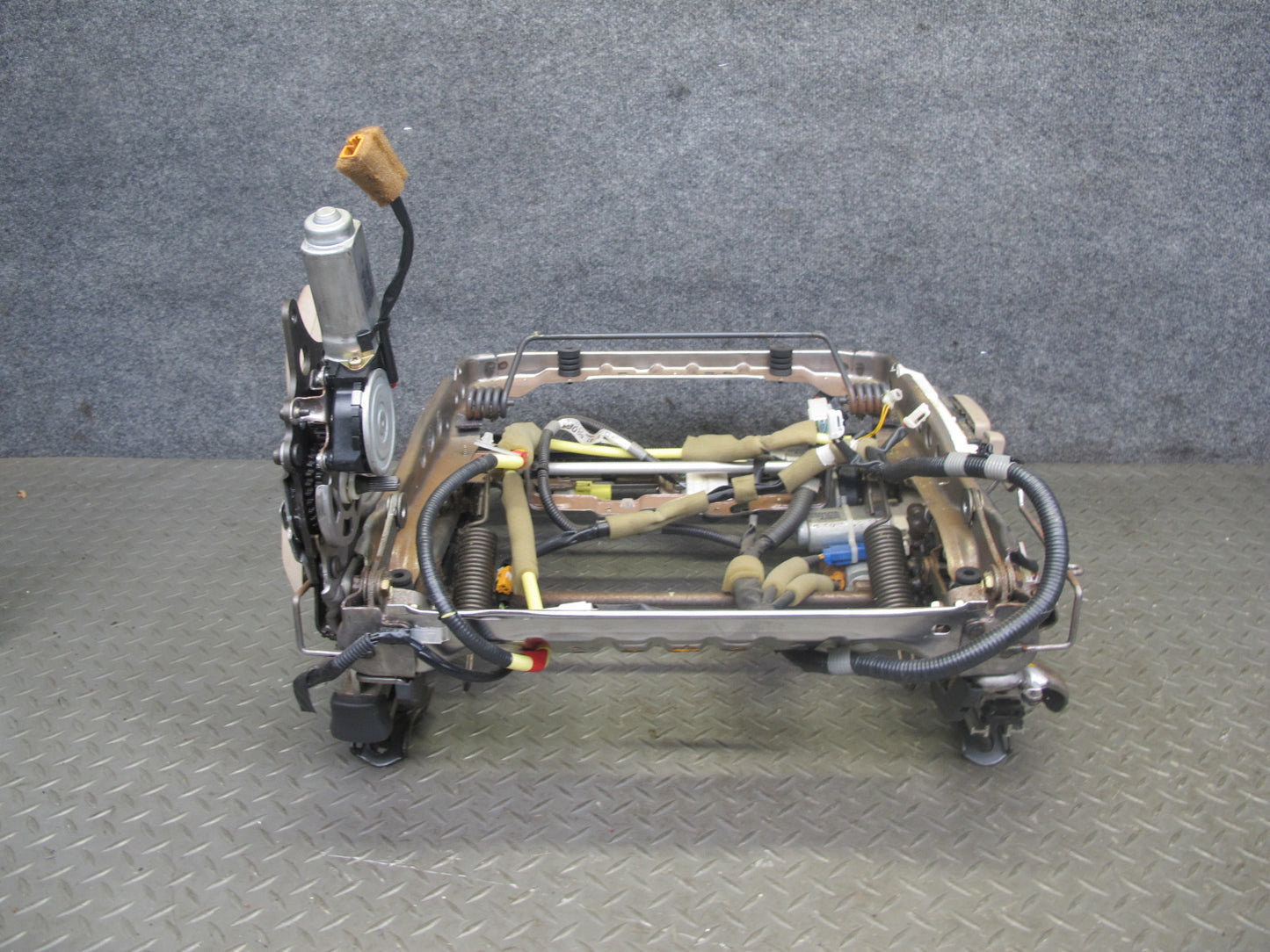 97-00 Lexus UCF20L LS400 Front Right Seat Lower Frame Track Rail w Motor OEM