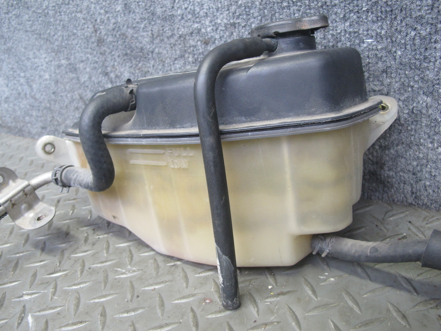 95-97 Lexus UCF20L LS400 Engine Coolant Expansion Overflow Reservoir w Hose OEM