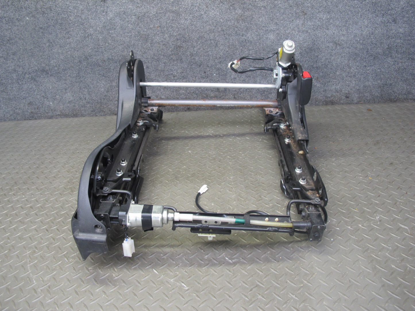 07-09 Nissan 350Z Z33 Convert Front Right Seat Lower Frame Track Rail Motor OEM