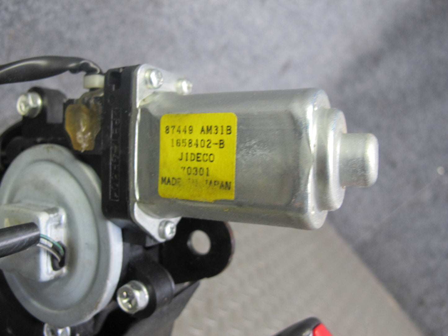 07-09 Nissan 350Z Z33 Convert Front Right Seat Lower Frame Track Rail Motor OEM