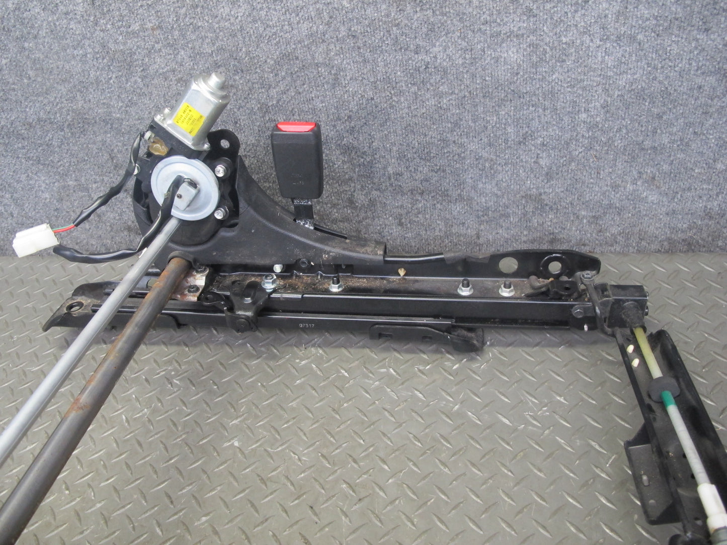07-09 Nissan 350Z Z33 Convert Front Right Seat Lower Frame Track Rail Motor OEM