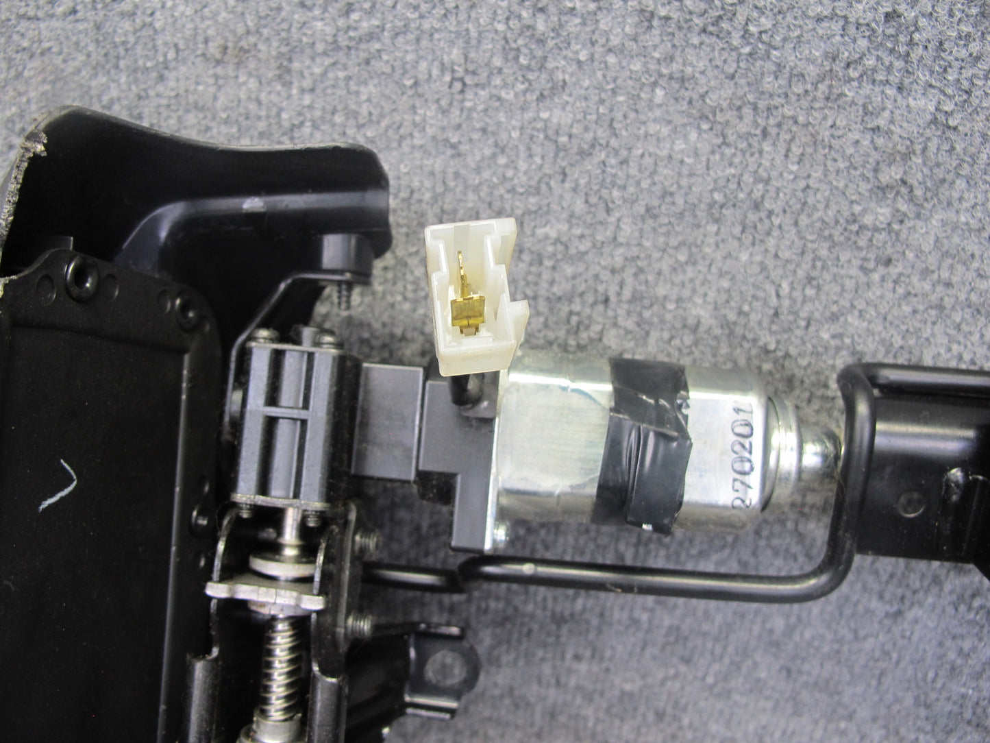 07-09 Nissan 350Z Z33 Convert Front Right Seat Lower Frame Track Rail Motor OEM