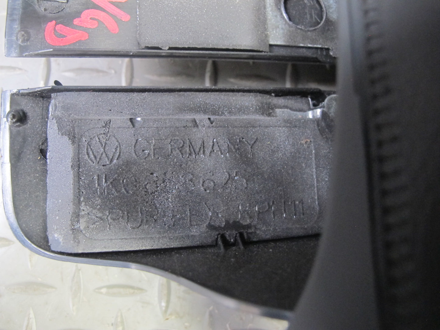 2008 VW Golf MK5 R32 Steering Column Trim Cover Panel 1K0858565 OEM