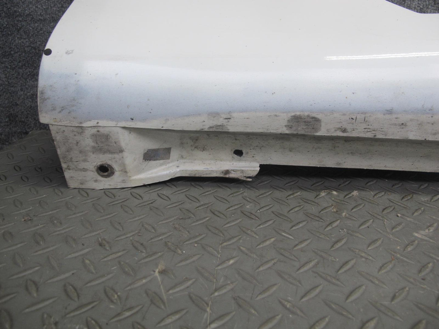 07-09 Nissan 350Z Z33 Conv Right & Left Side Skirt Rocker Panel Molding Set OEM