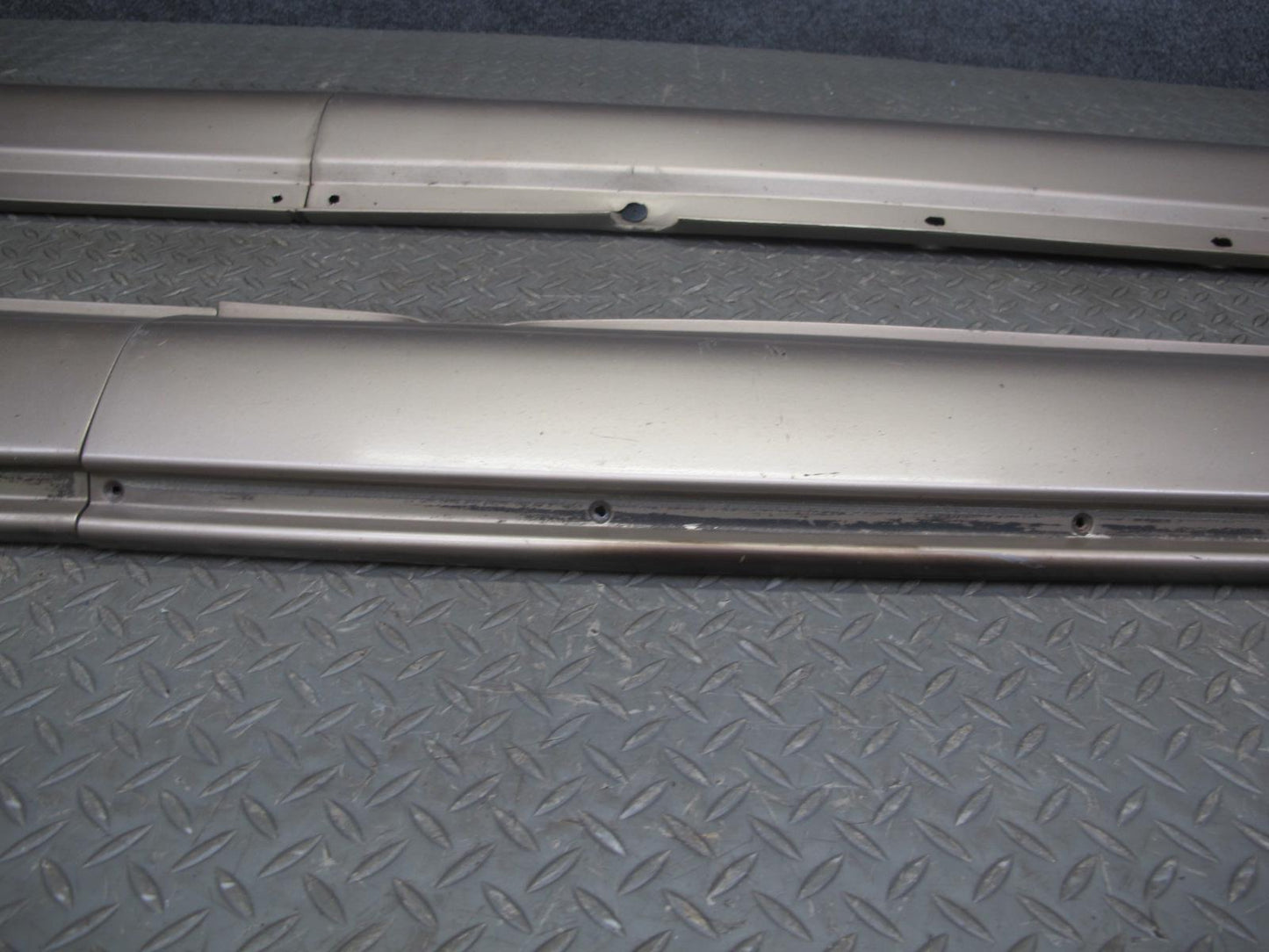 95-97 Lexus UCF20L LS400 Set of 4 Side Skirt Rocker Panel Molding Set Beige OEM