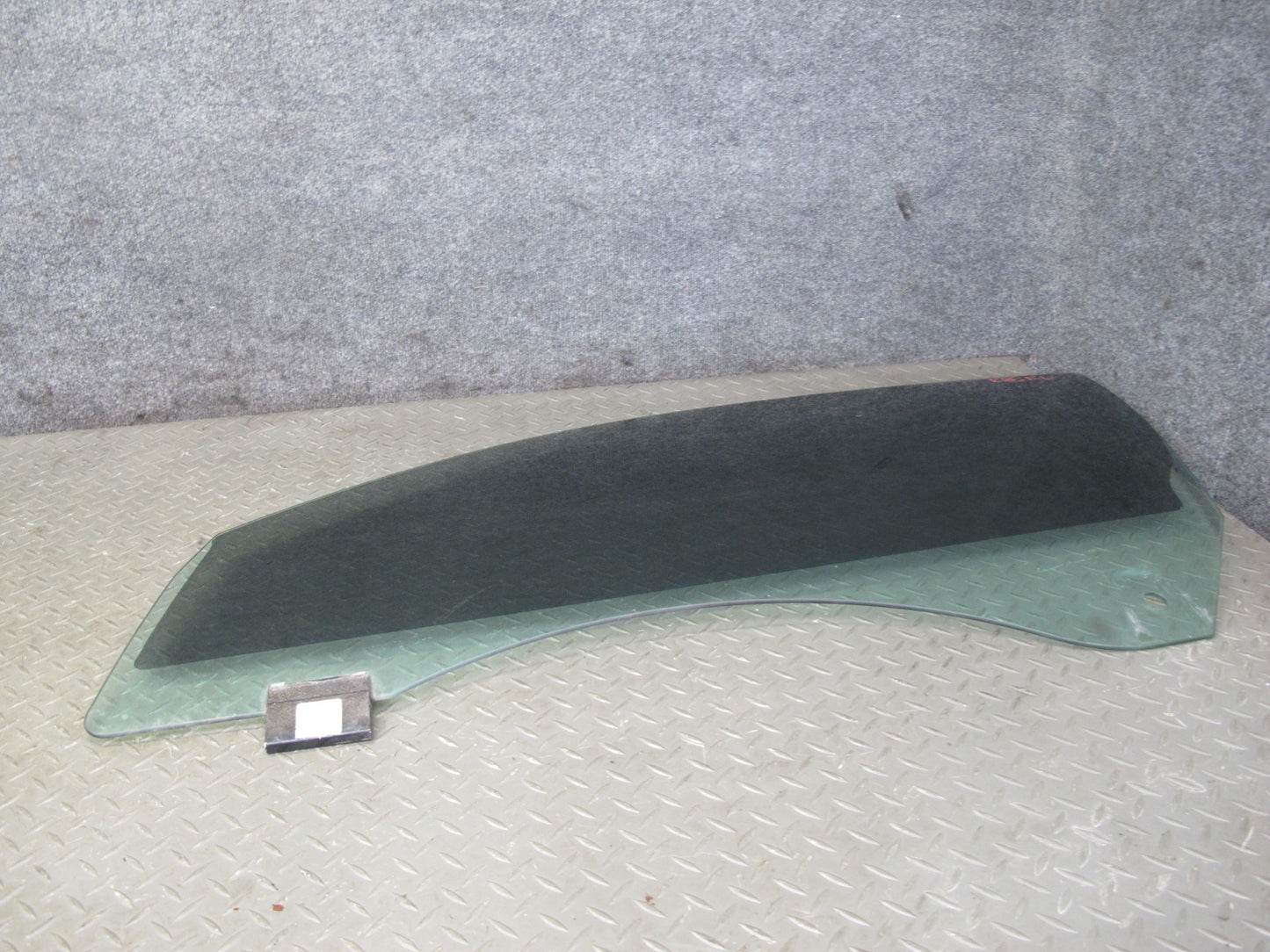 2006-2010 BMW E63 Coupe Left Driver Door Glass Window