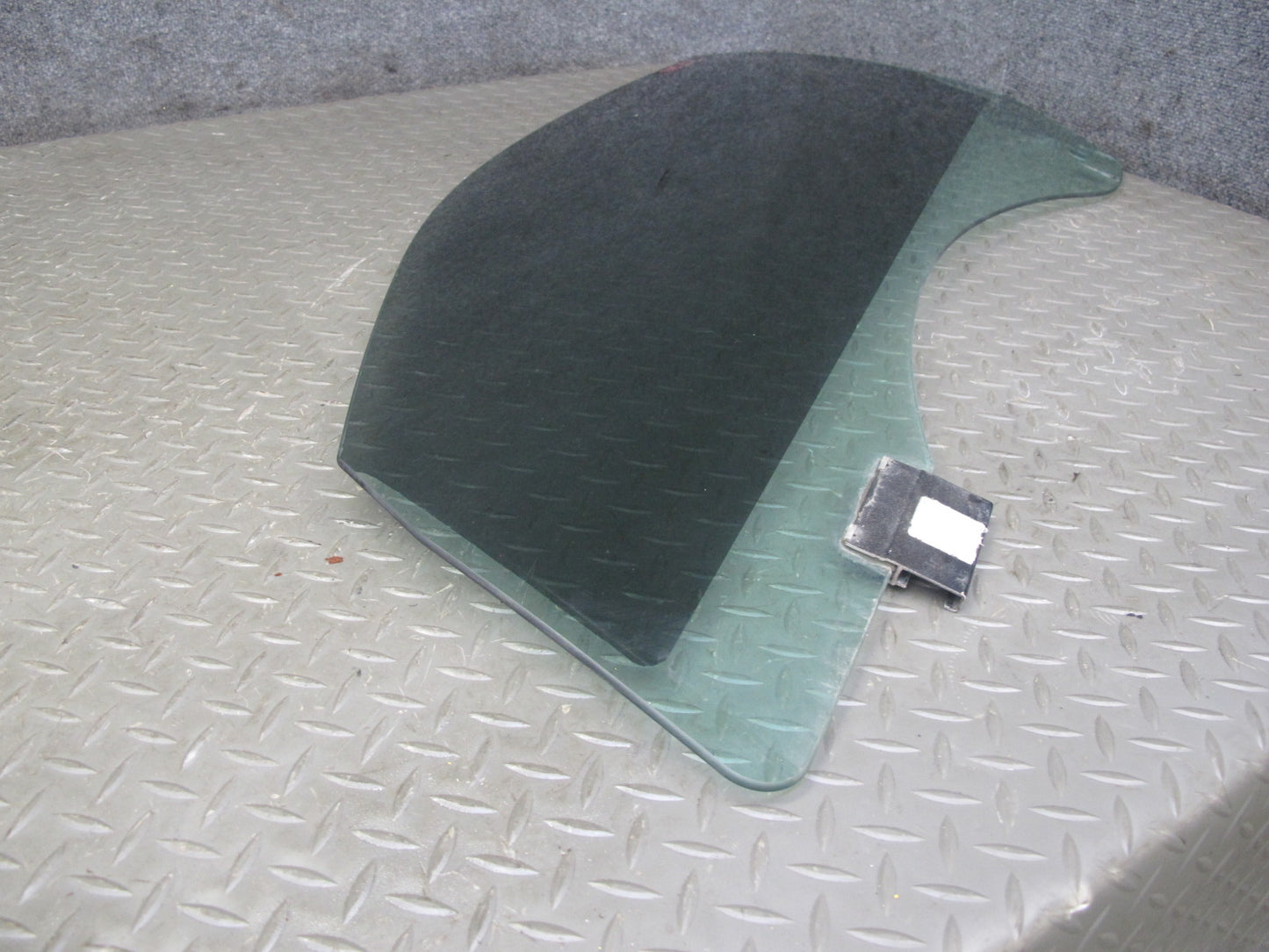 2006-2010 BMW E63 Coupe Left Driver Door Glass Window