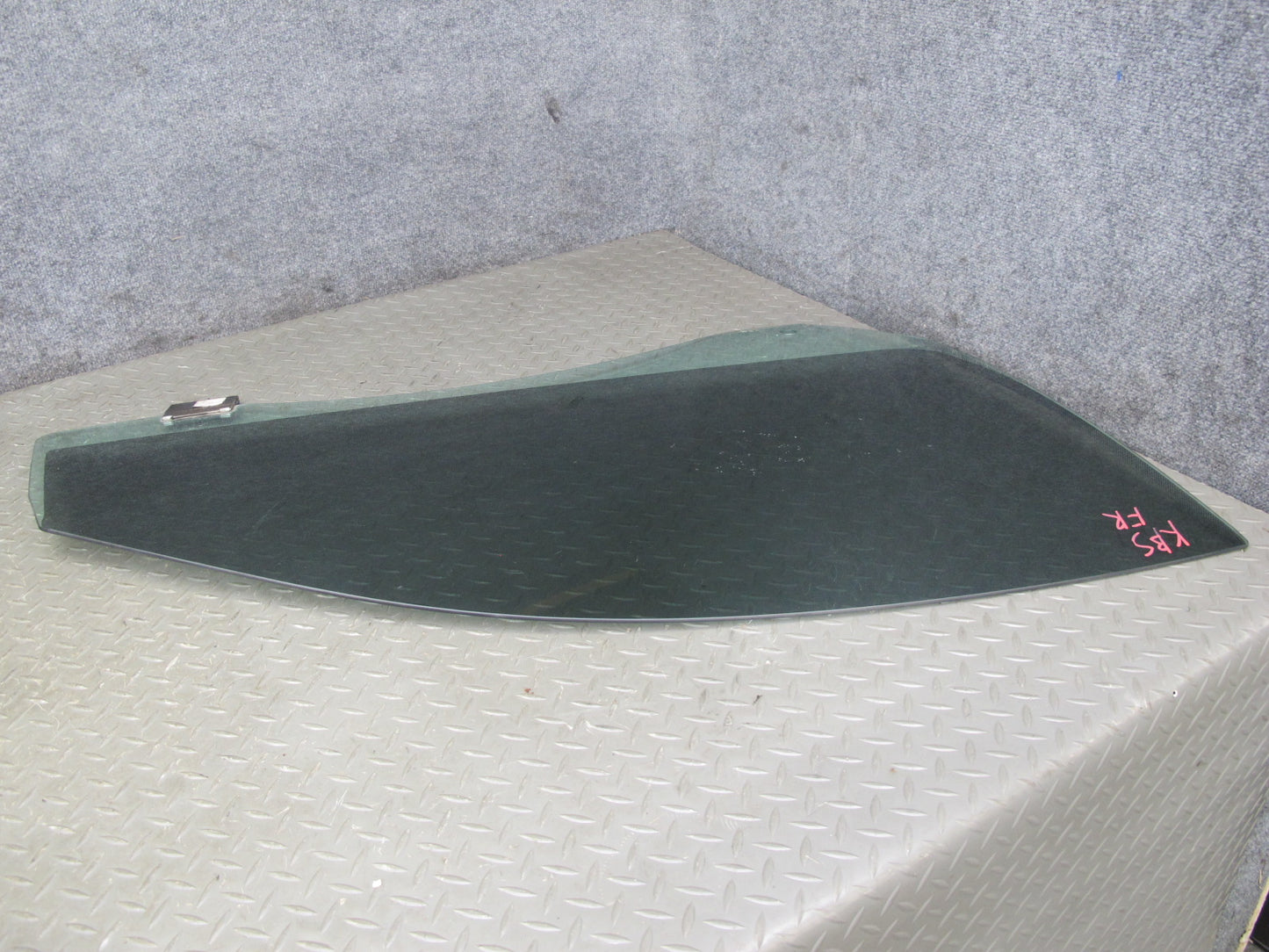 2006-2010 BMW E63 Coupe Right Passenger Door Glass Window