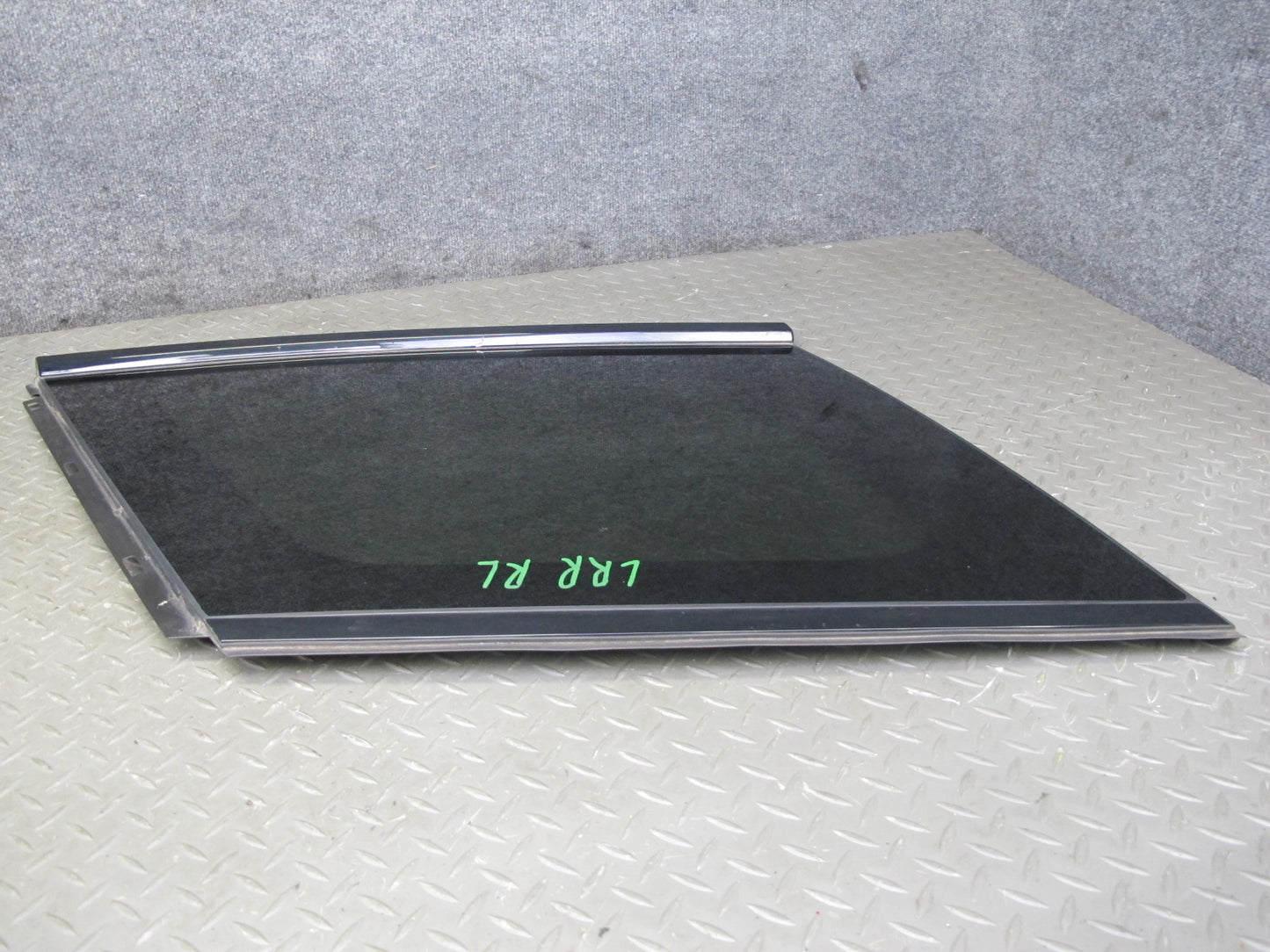 2013-2022 Land Range Rover L405 Rear Left Quarter Glass Window
