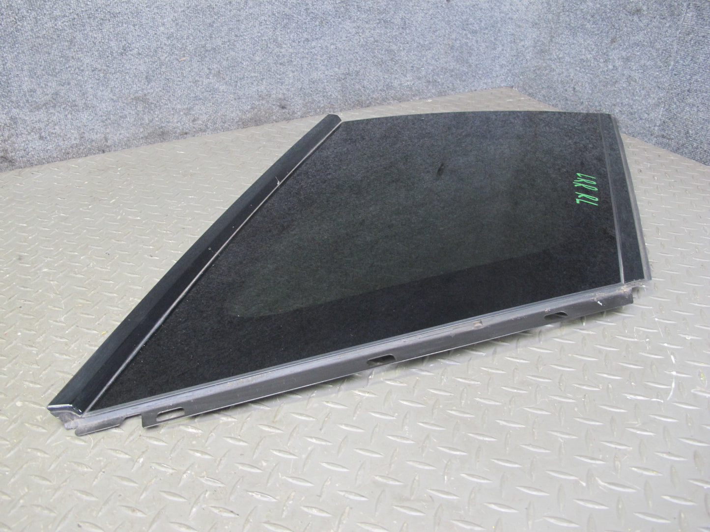 2013-2022 Land Range Rover L405 Rear Left Quarter Glass Window