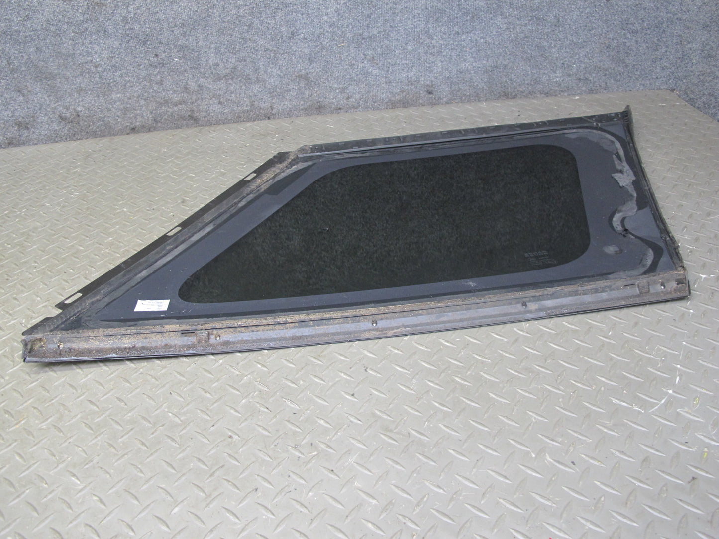 2013-2022 Land Range Rover L405 Rear Left Quarter Glass Window