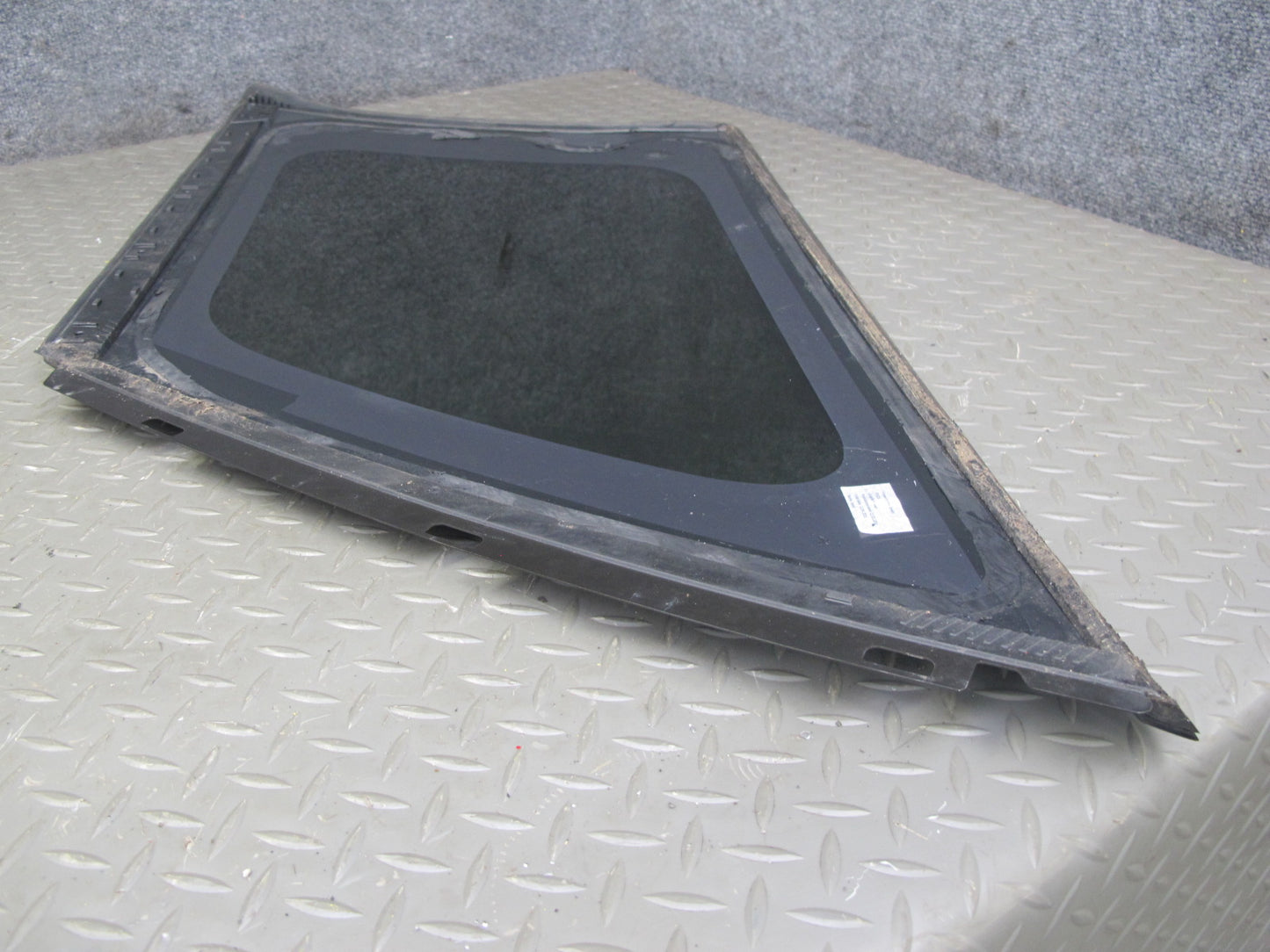 2013-2022 Land Range Rover L405 Rear Left Quarter Glass Window