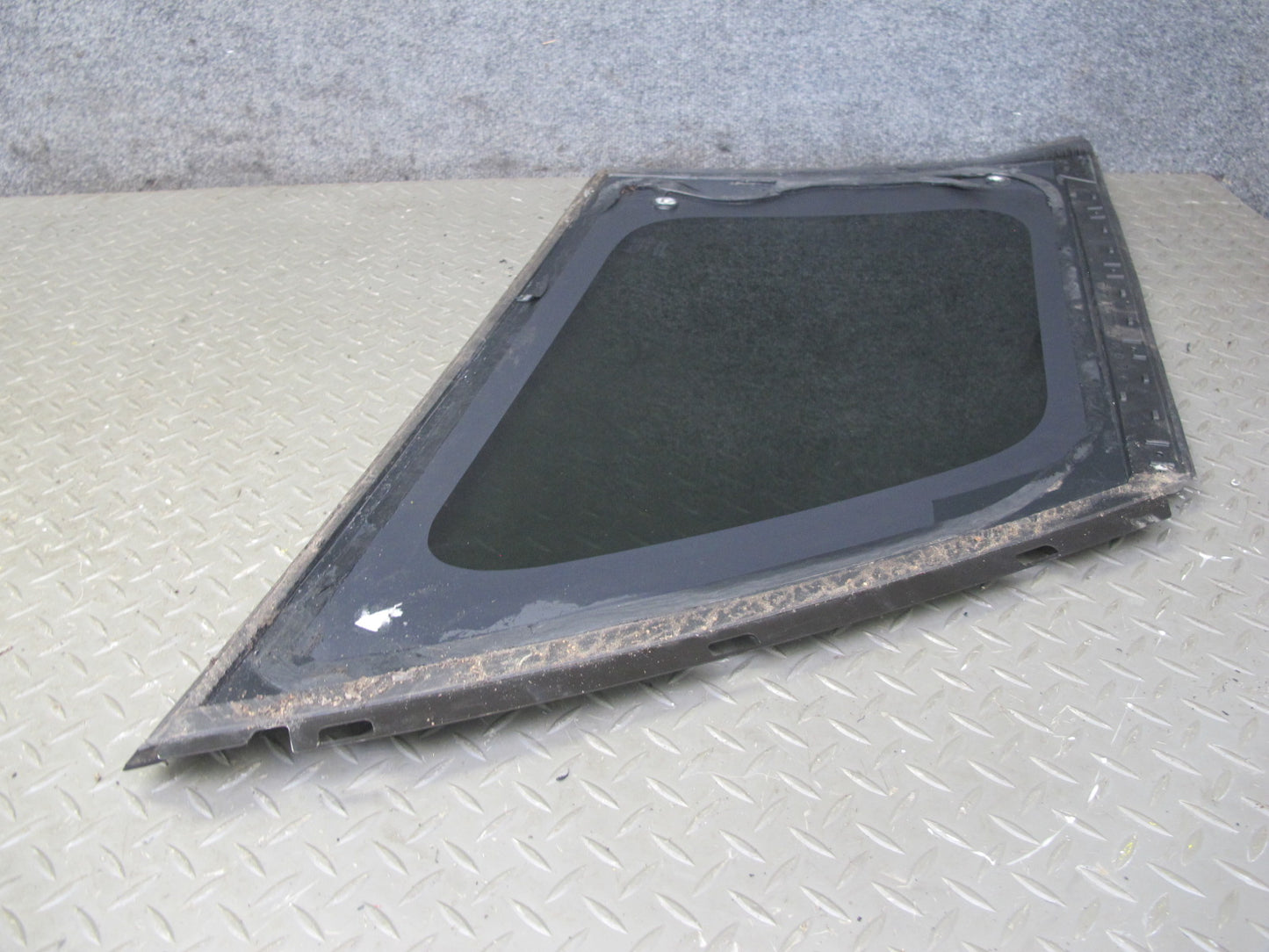 2013-2022 Land Range Rover L405 Rear Right Quarter Glass Window