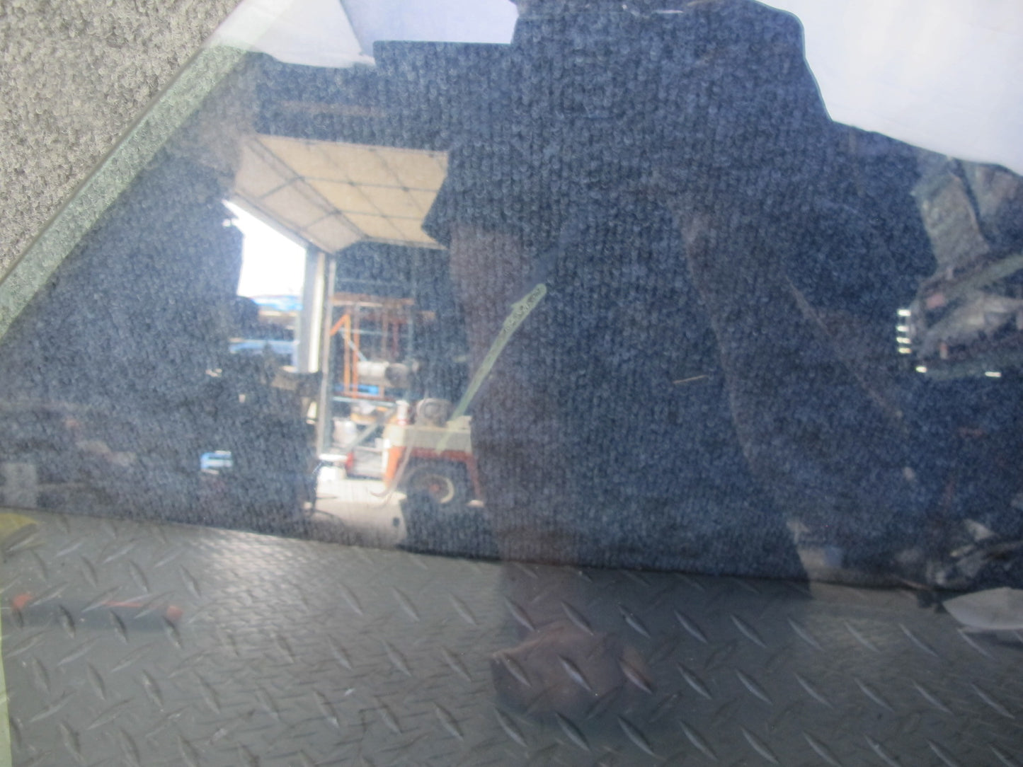 86-91 Mercedes W126 Sedan Front Left Driver Door Glass Window Tinted OEM