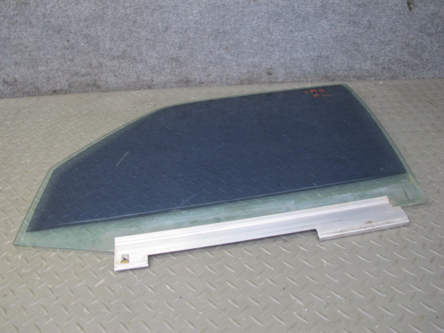 86-91 Mercedes W126 Sedan Front Left Driver Door Glass Window Tinted OEM