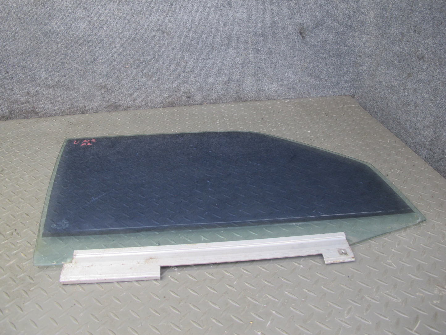 86-91 Mercedes W126 Front Right Passenger Door Glass Window Tinted OEM