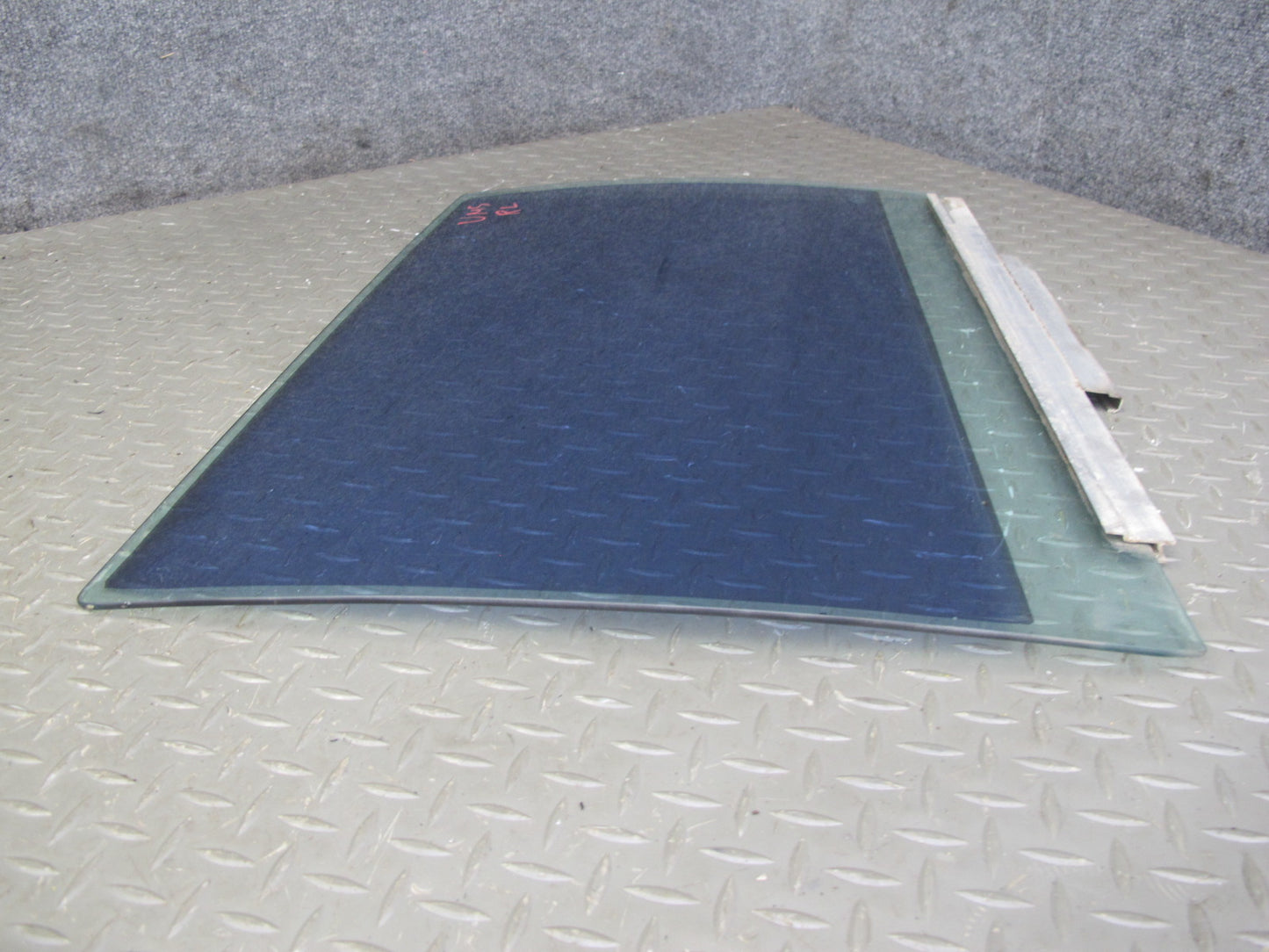 86-91 Mercedes W126 Sedan Rear Left Door Glass Window Tinted OEM