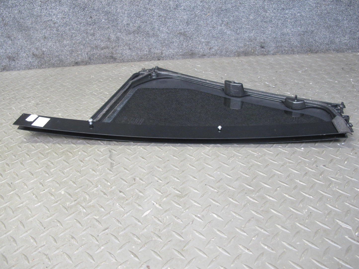 2013-2022 Land Range Rover L405 Rear Left Door Quarter Glass Window