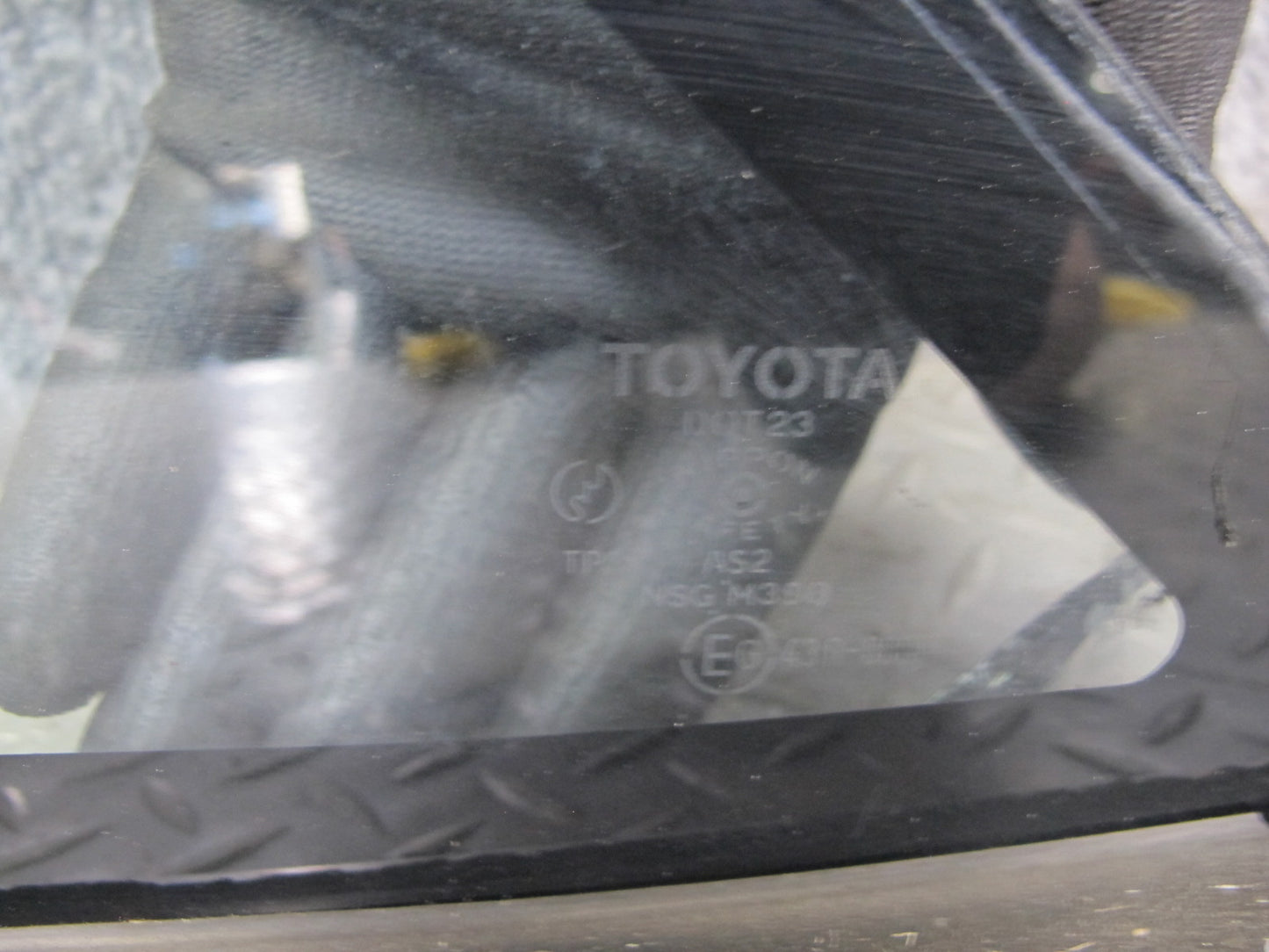 85-89 Toyota MR2 AW15 Rear Left Quarter Window Glass w Molding OEM