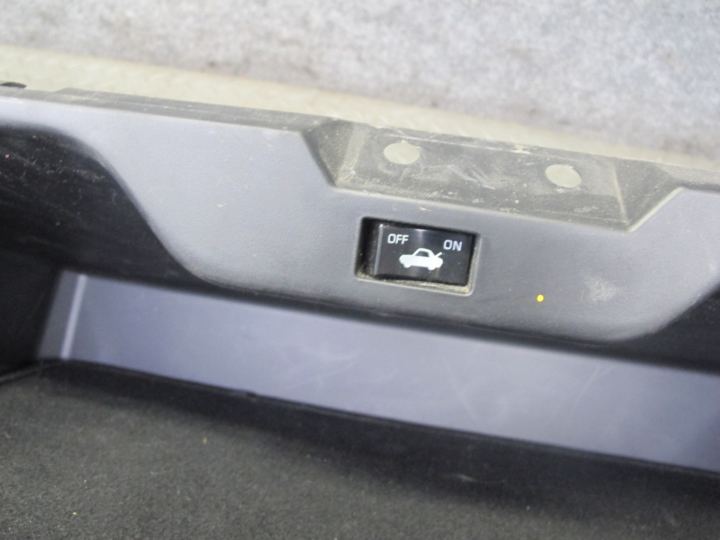 03-07 Nissan 350Z Z33 Rear Floor Center Storage Compartment w Carpet Liner OEM