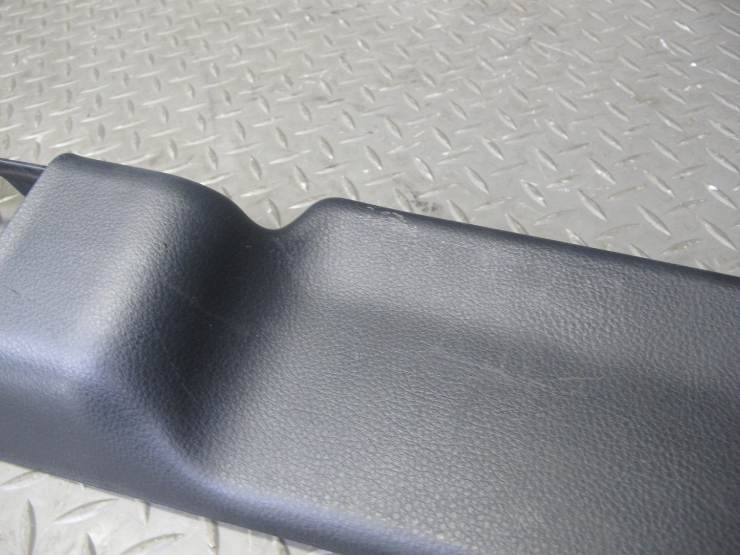 04-09 Nissan 350Z Z33 Convertible Front TOP Roof BOW Latch Trim Panel Black OEM