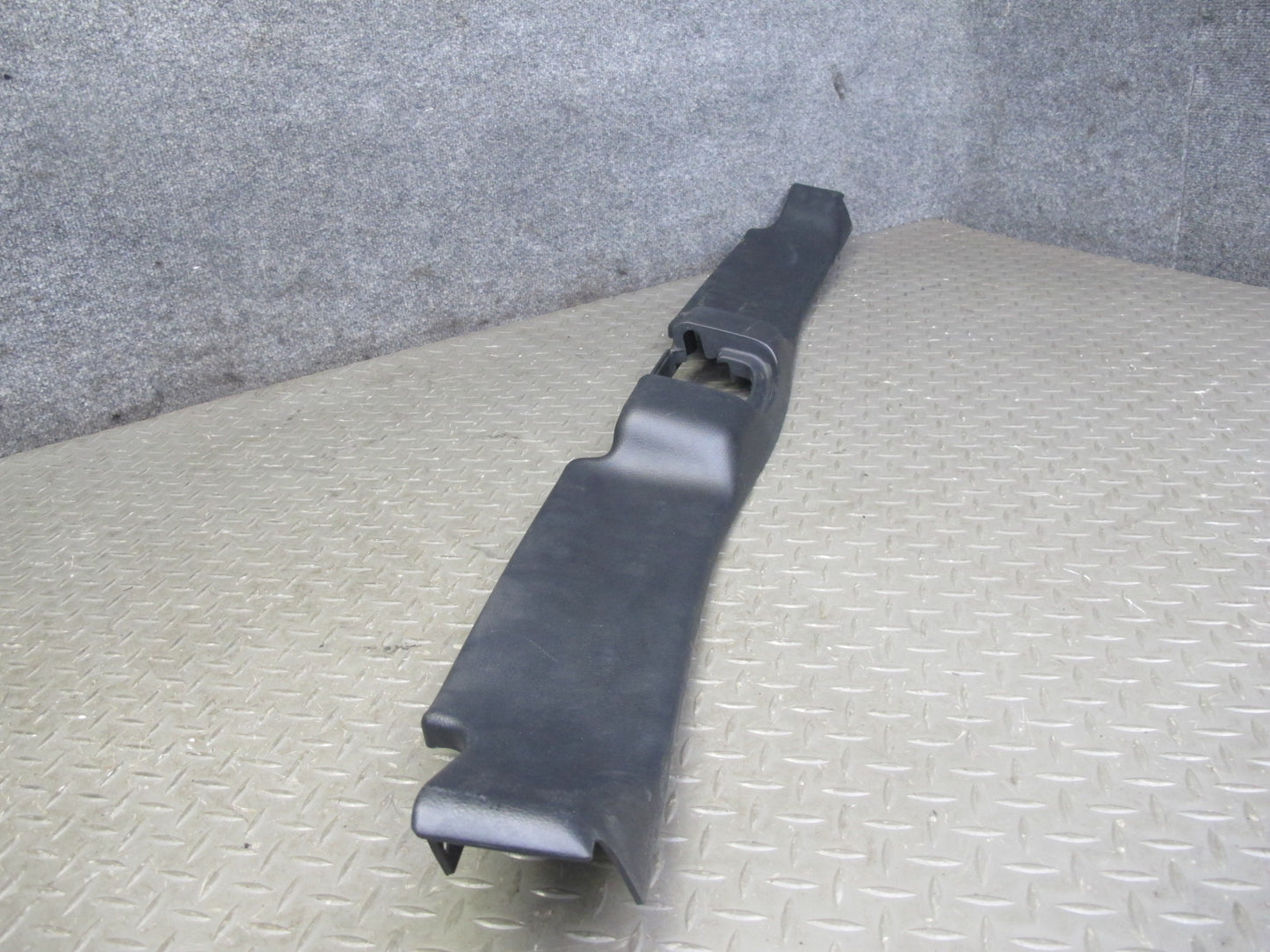 04-09 Nissan 350Z Z33 Convertible Front TOP Roof BOW Latch Trim Panel Black OEM