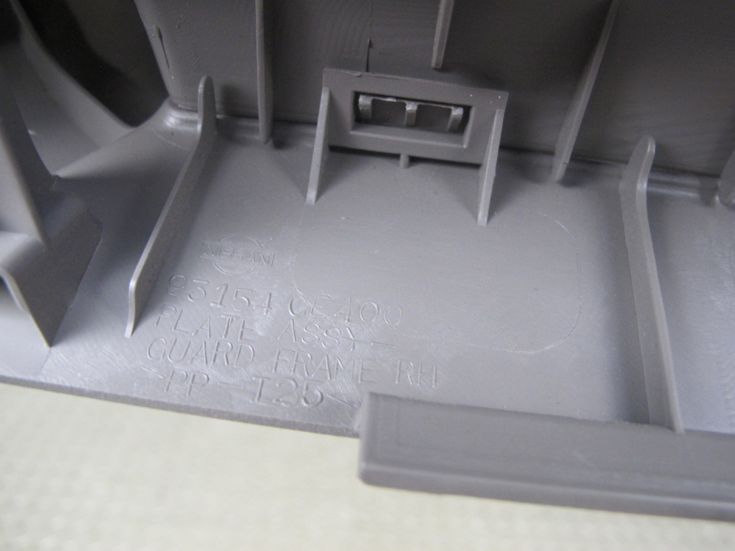 04-09 Nissan 350Z Z33 Convertible Rear Left & Right Roll Bar Cover Grayset OEM