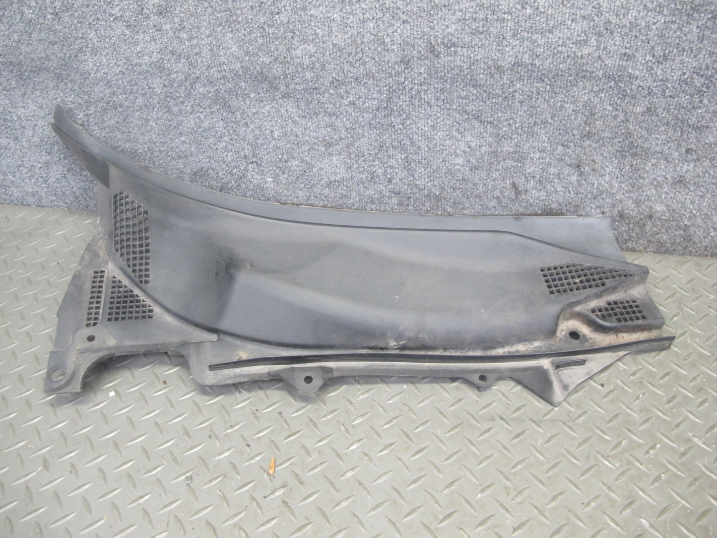 07-09 Nissan 350Z Z33 Convertible Front Windshield Cowl Trim Cover Panel Set OEM