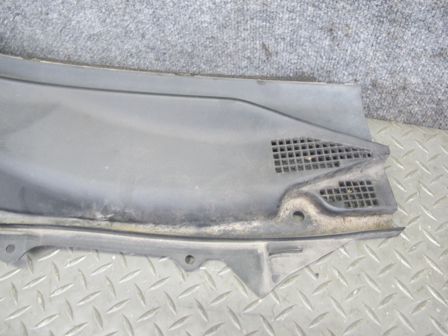 07-09 Nissan 350Z Z33 Convertible Front Windshield Cowl Trim Cover Panel Set OEM