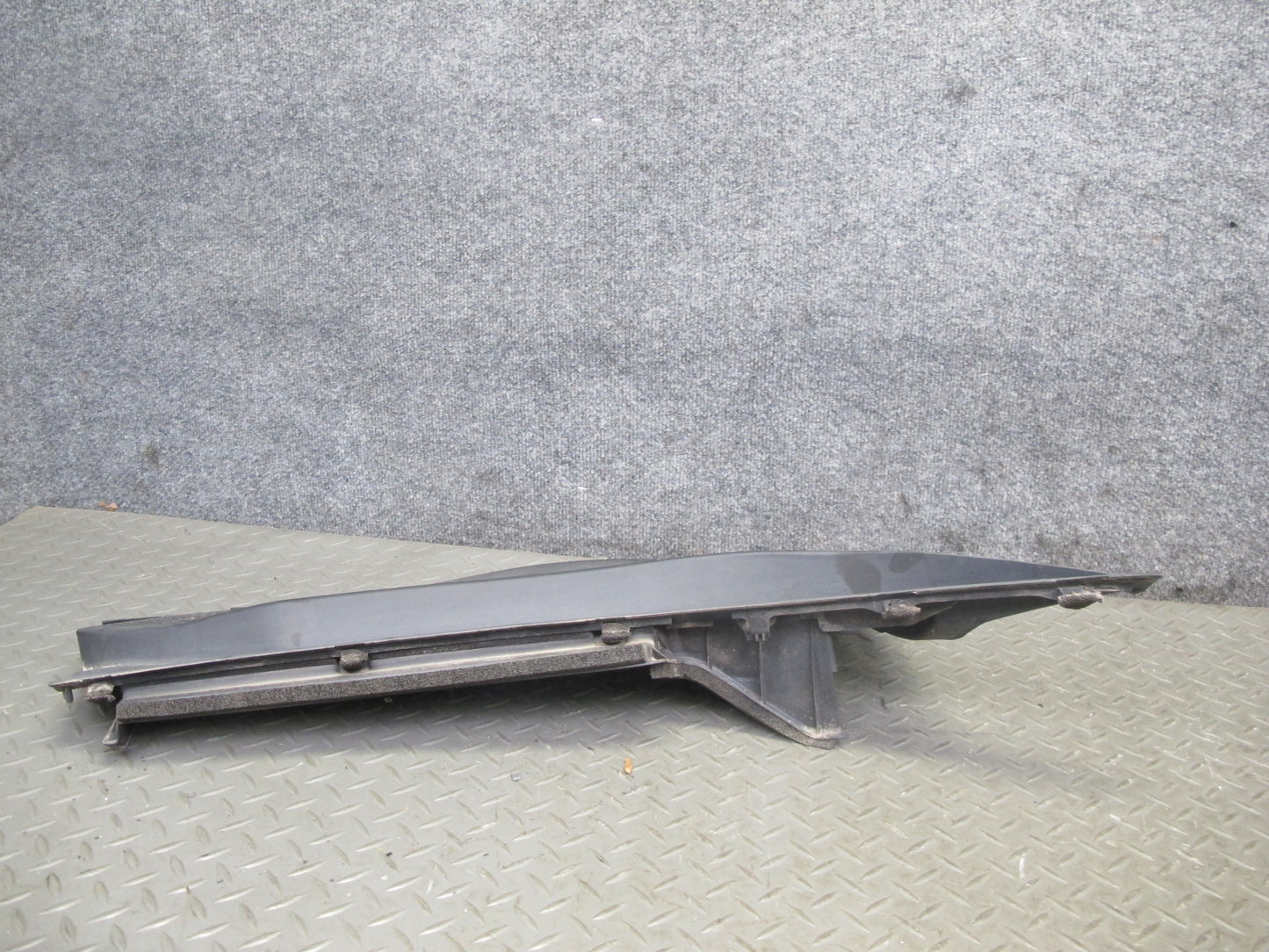 07-09 Nissan 350Z Z33 Convertible Front Windshield Cowl Trim Cover Panel Set OEM