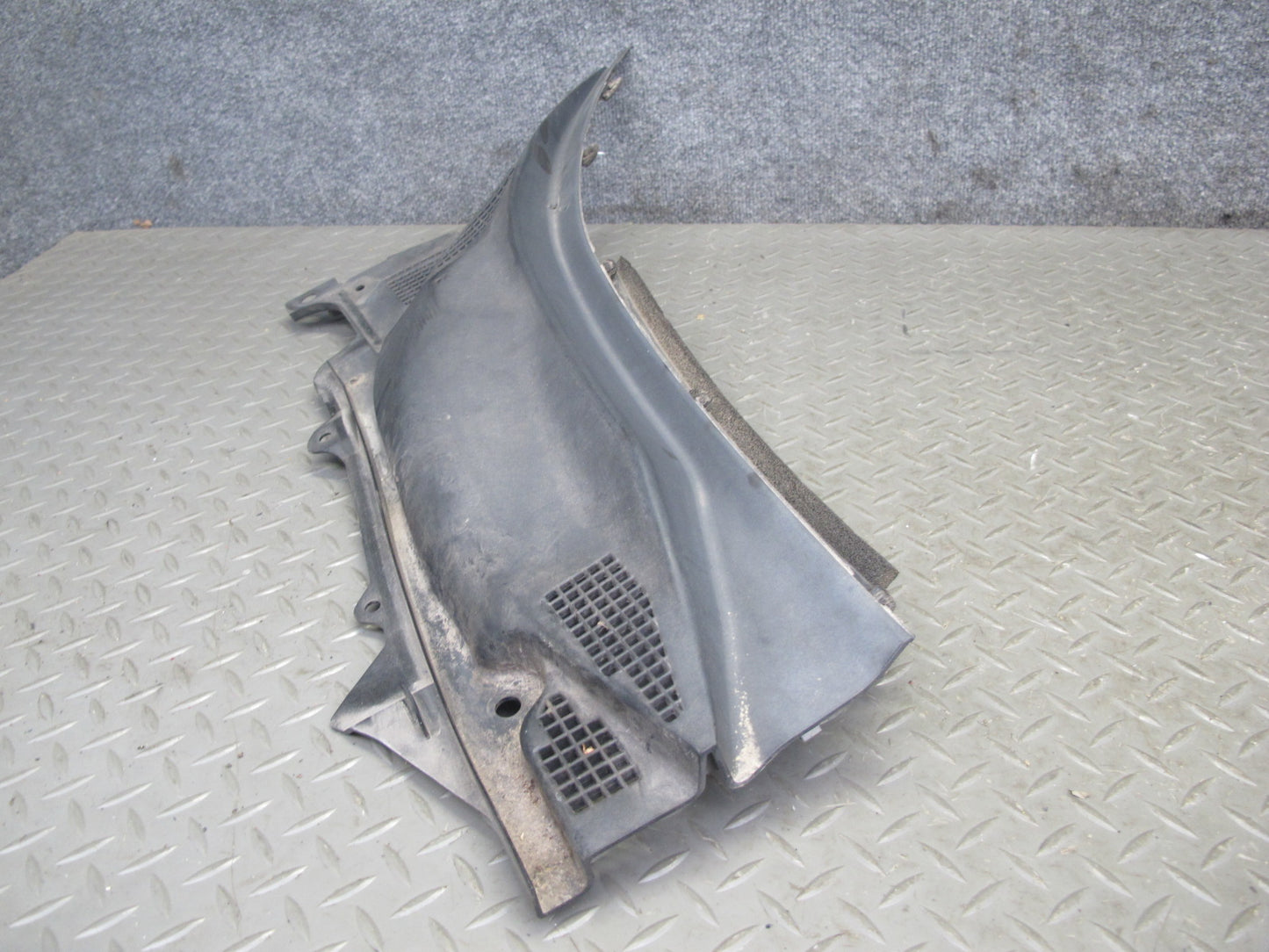 07-09 Nissan 350Z Z33 Convertible Front Windshield Cowl Trim Cover Panel Set OEM