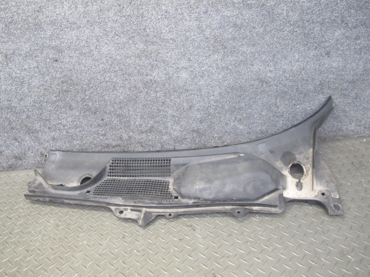 07-09 Nissan 350Z Z33 Convertible Front Windshield Cowl Trim Cover Panel Set OEM