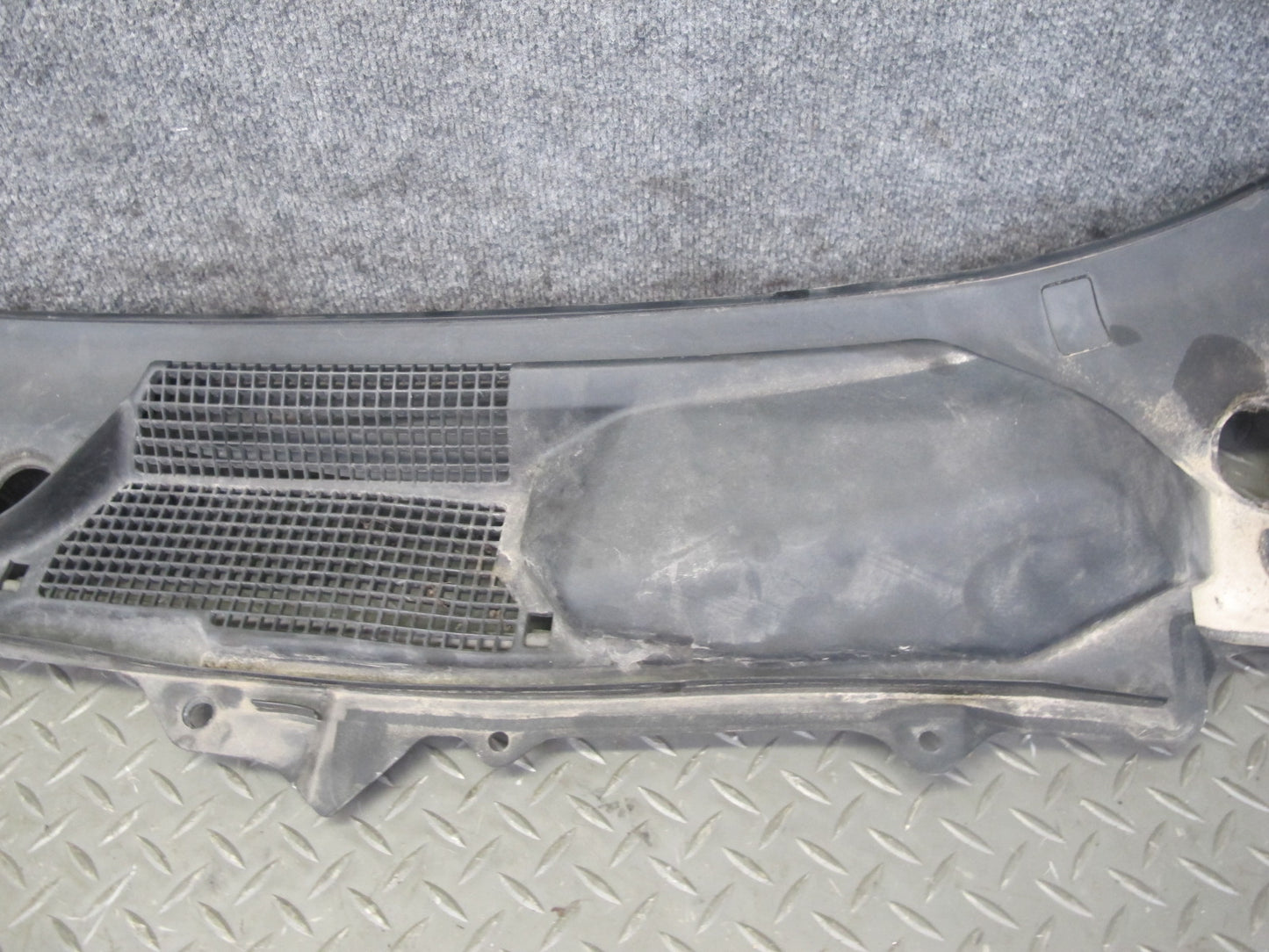 07-09 Nissan 350Z Z33 Convertible Front Windshield Cowl Trim Cover Panel Set OEM