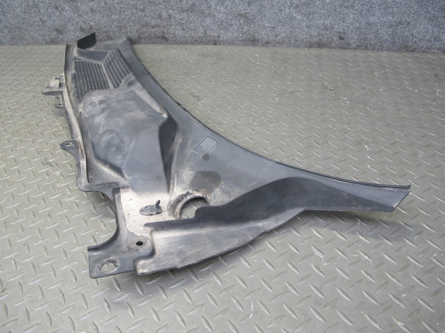 07-09 Nissan 350Z Z33 Convertible Front Windshield Cowl Trim Cover Panel Set OEM