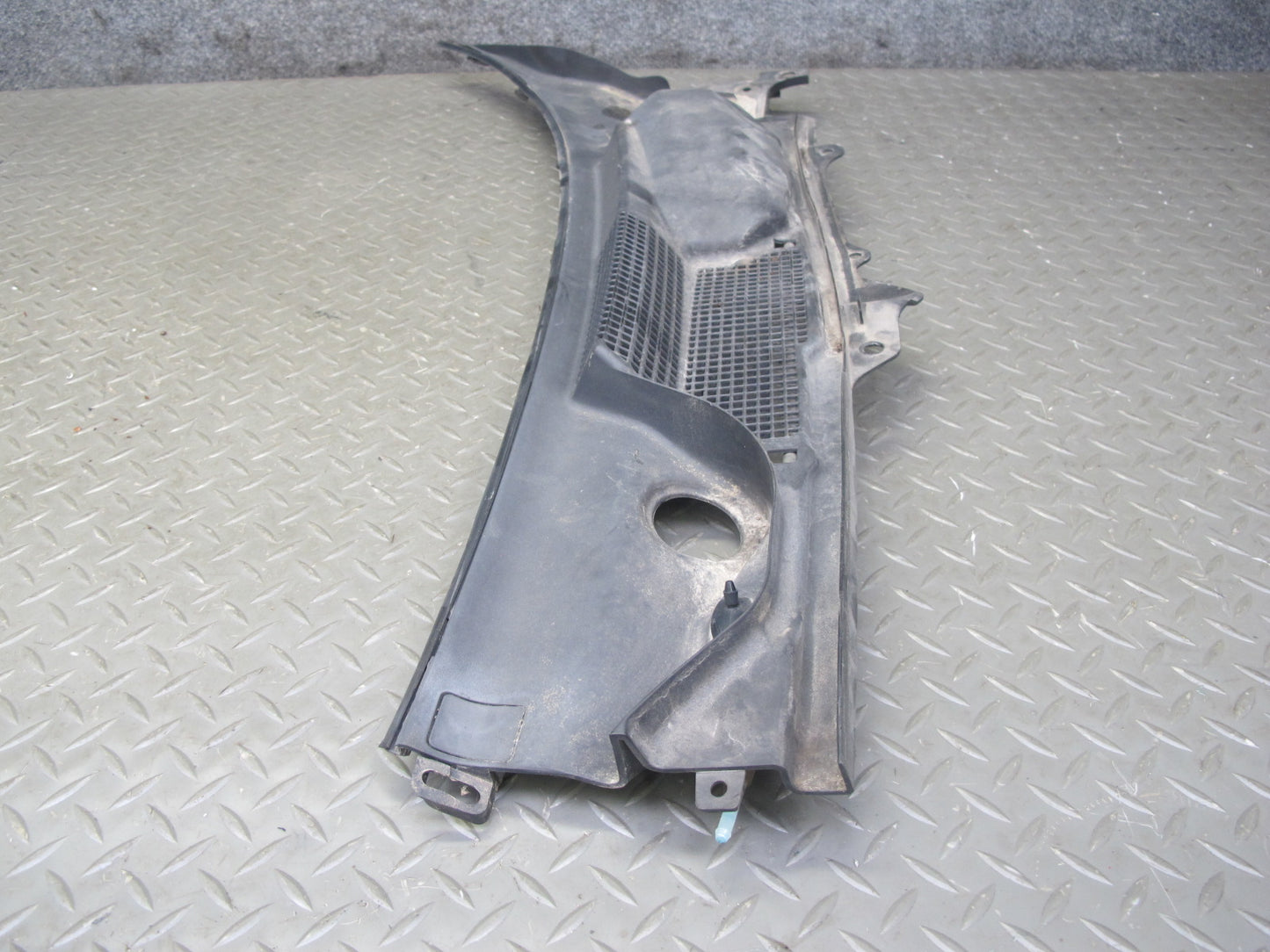 07-09 Nissan 350Z Z33 Convertible Front Windshield Cowl Trim Cover Panel Set OEM