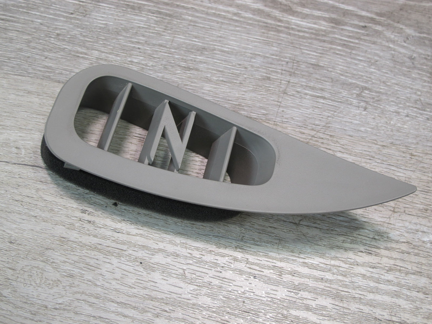 03-08 Nissan 350Z Z33 Set of 2 Left & Right Side Dash Air Vent Trim Cover OEM