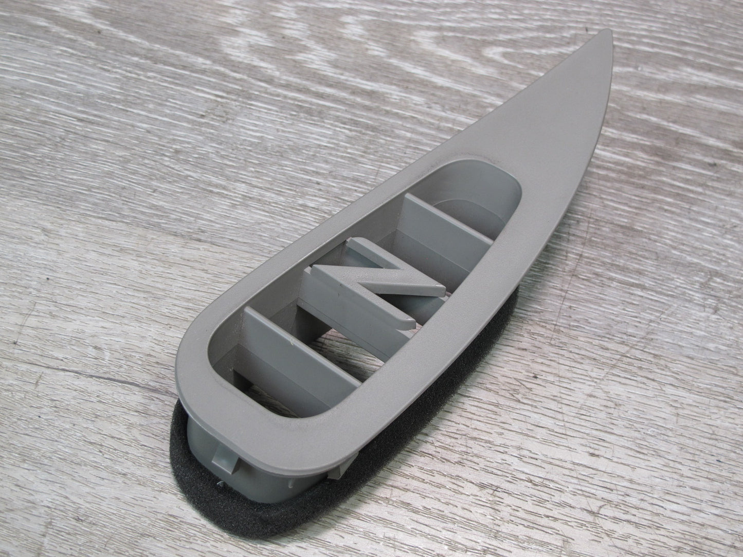 03-08 Nissan 350Z Z33 Set of 2 Left & Right Side Dash Air Vent Trim Cover OEM