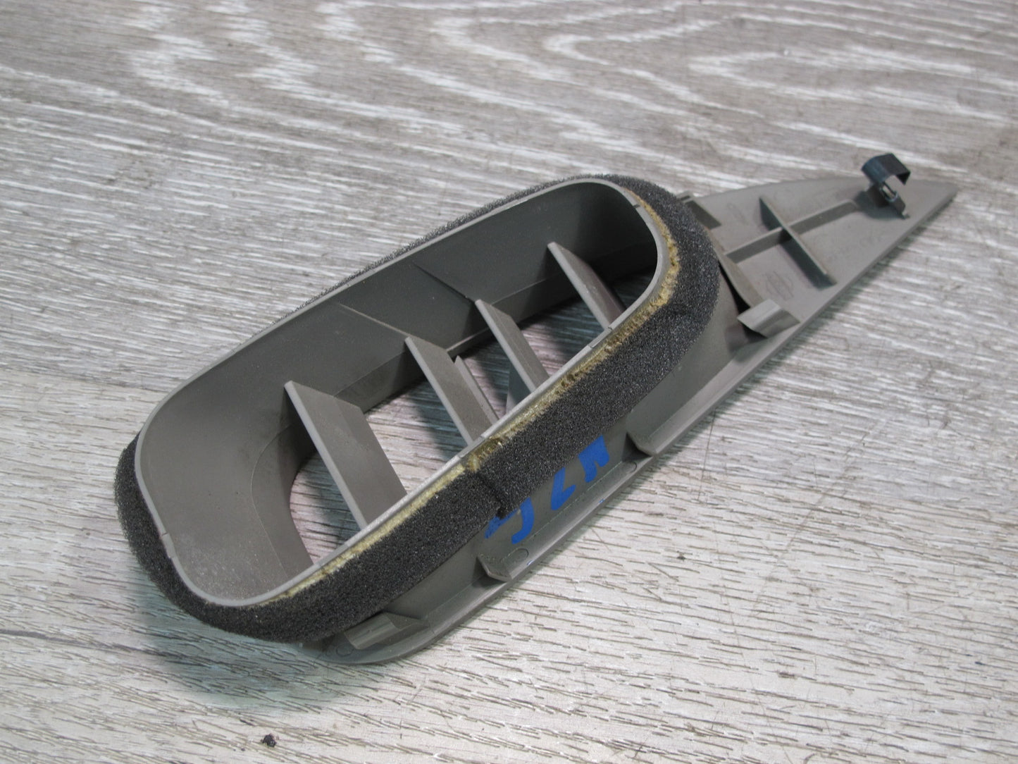 03-08 Nissan 350Z Z33 Set of 2 Left & Right Side Dash Air Vent Trim Cover OEM