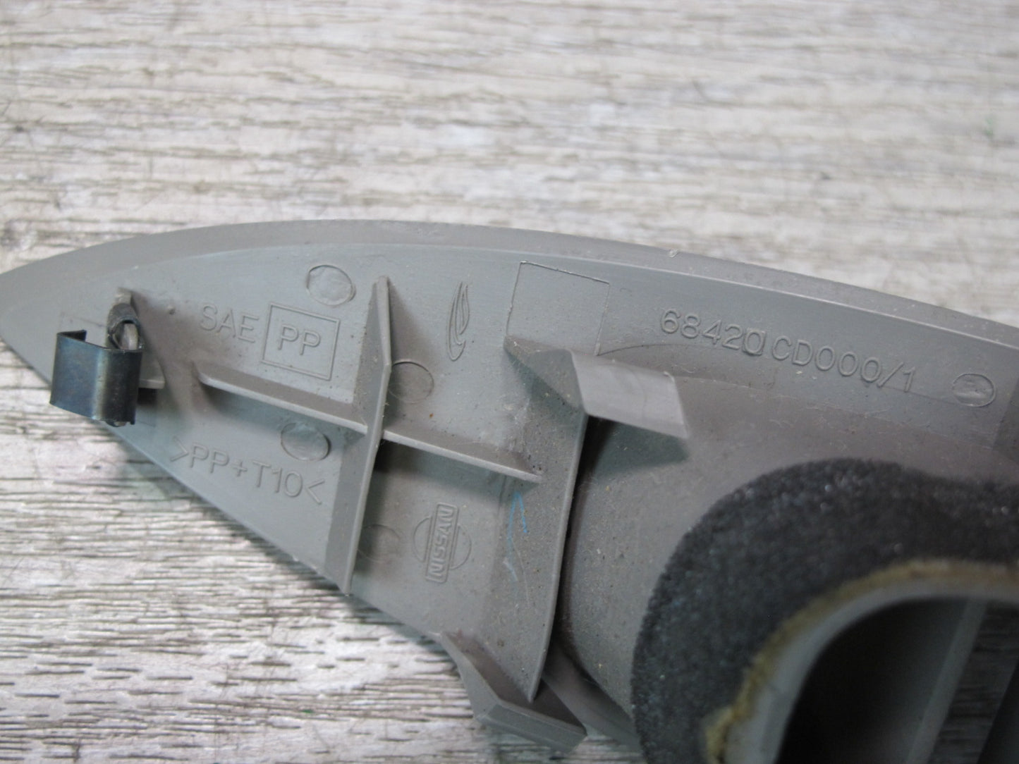 03-08 Nissan 350Z Z33 Set of 2 Left & Right Side Dash Air Vent Trim Cover OEM