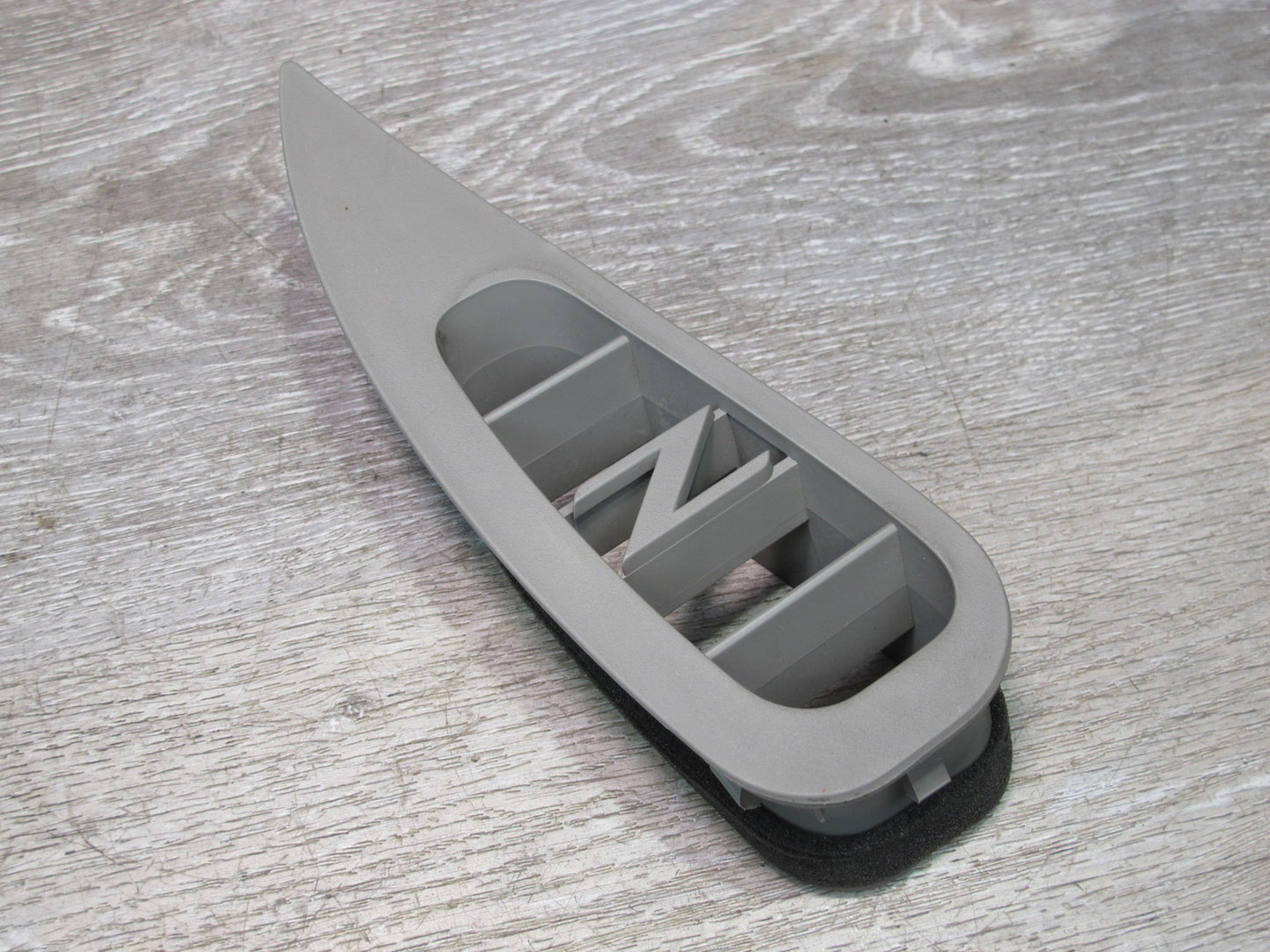 03-08 Nissan 350Z Z33 Set of 2 Left & Right Side Dash Air Vent Trim Cover OEM