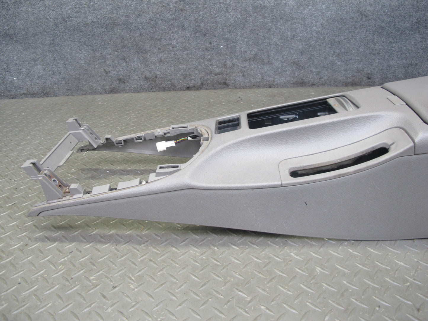 07-09 Nissan 350Z Z33 Convertible A/T Center Console Trim Cover Panel Gray OEM