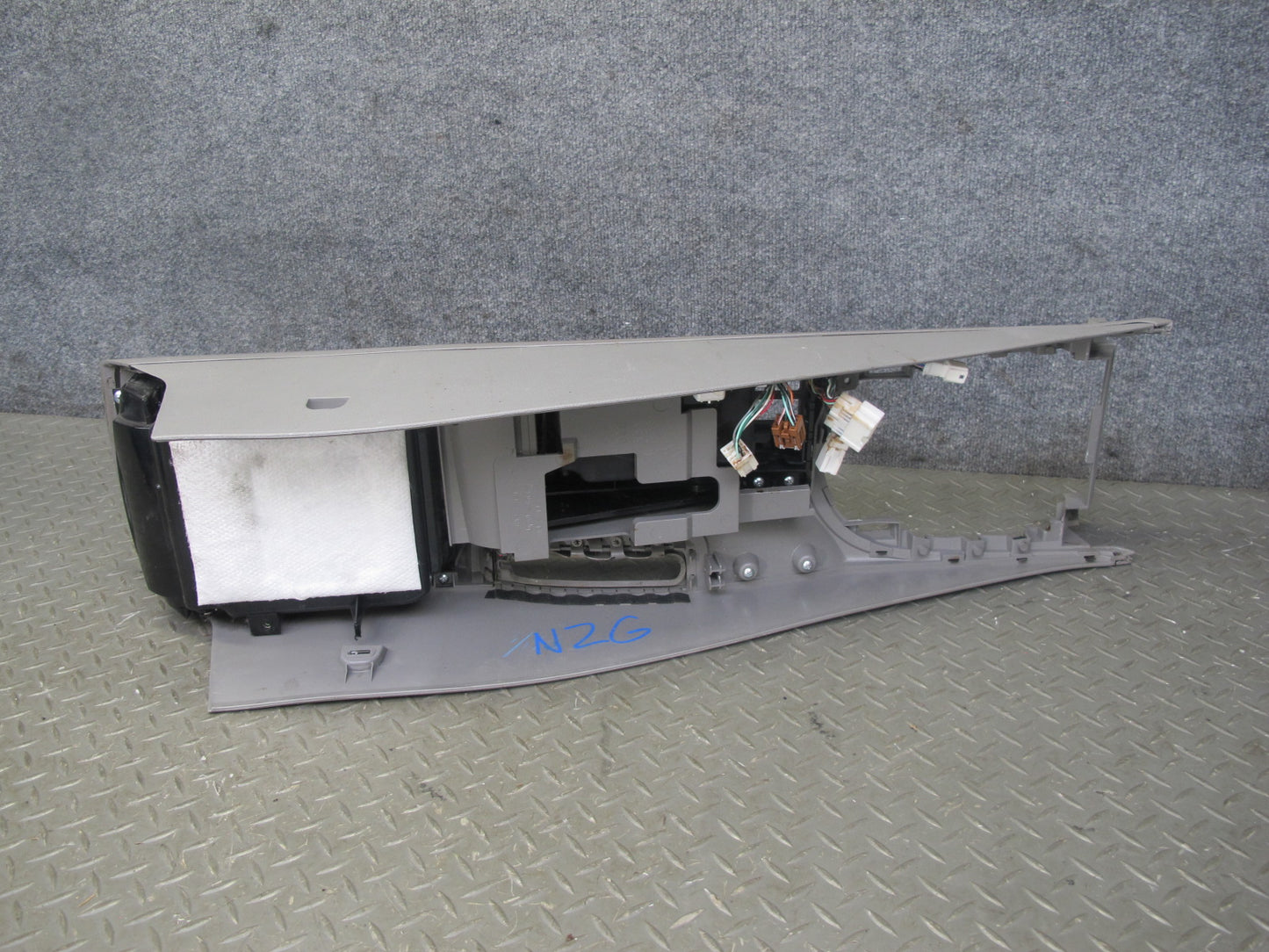 07-09 Nissan 350Z Z33 Convertible A/T Center Console Trim Cover Panel Gray OEM