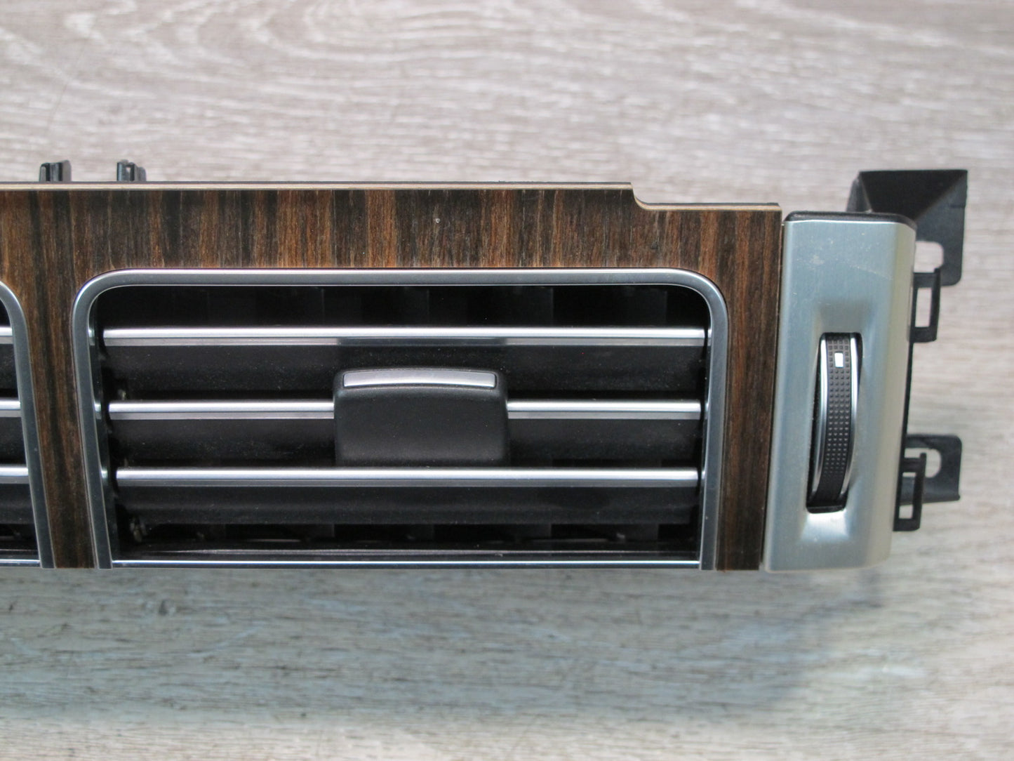 2013-2017 Land Range Rover L405 Dash Center A/C Air Vent  Grille CK52-01820-A