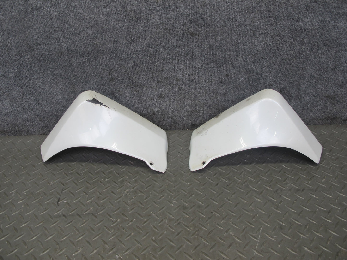 03-08 Nissan 350Z Z33 Set of 2 Rear Left & Right Bumper MUD Flap Guard White OEM
