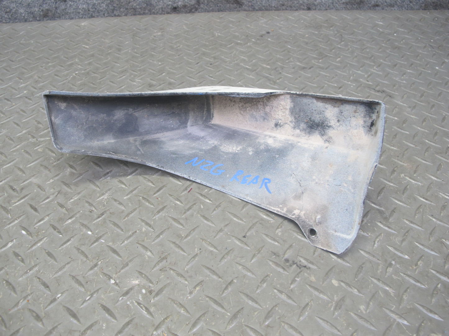 03-08 Nissan 350Z Z33 Set of 2 Rear Left & Right Bumper MUD Flap Guard White OEM