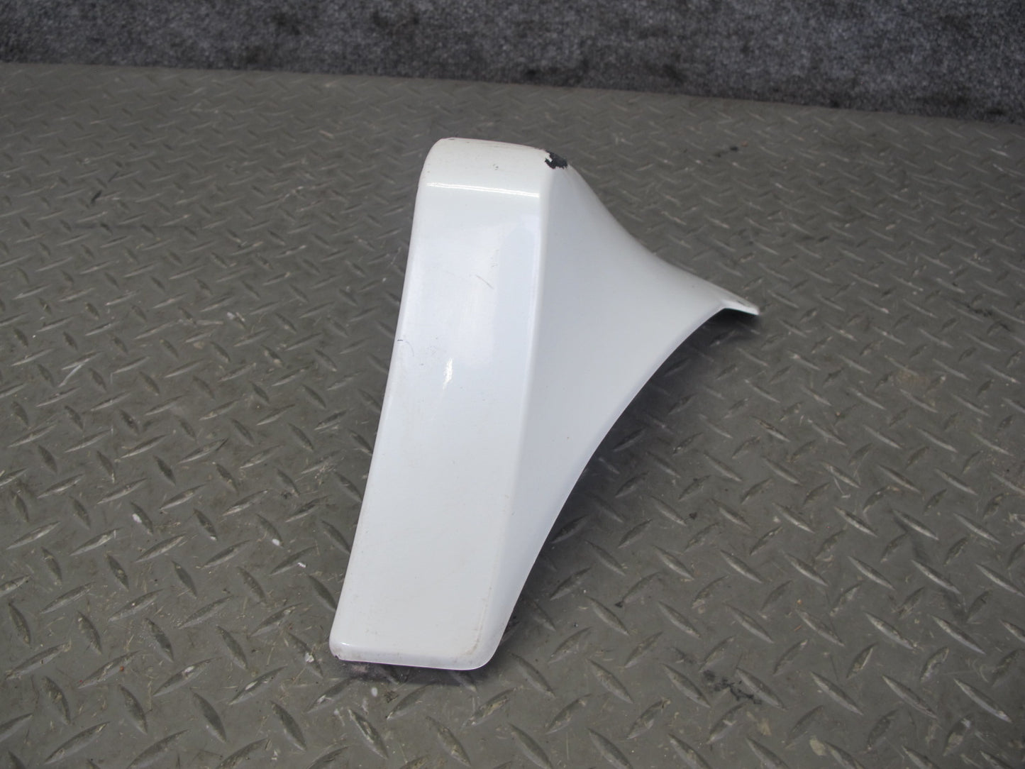 03-08 Nissan 350Z Z33 Set of 2 Rear Left & Right Bumper MUD Flap Guard White OEM