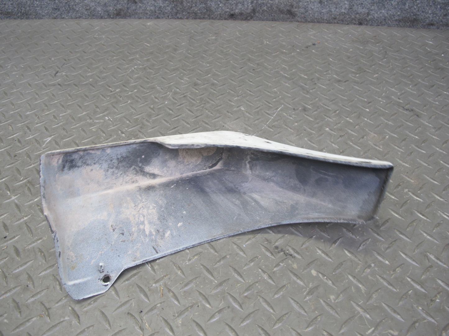 03-08 Nissan 350Z Z33 Set of 2 Rear Left & Right Bumper MUD Flap Guard White OEM
