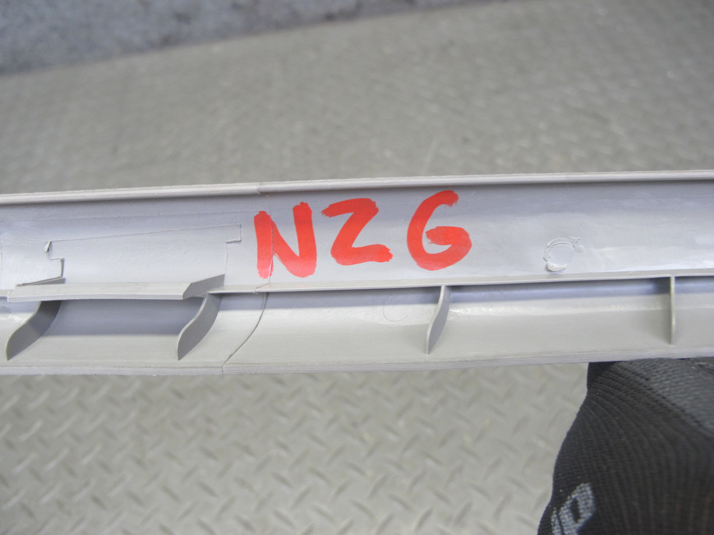 03-09 Nissan 350Z Left & Right Door Inner Scuff Step Sill Plate Trim Set OEM