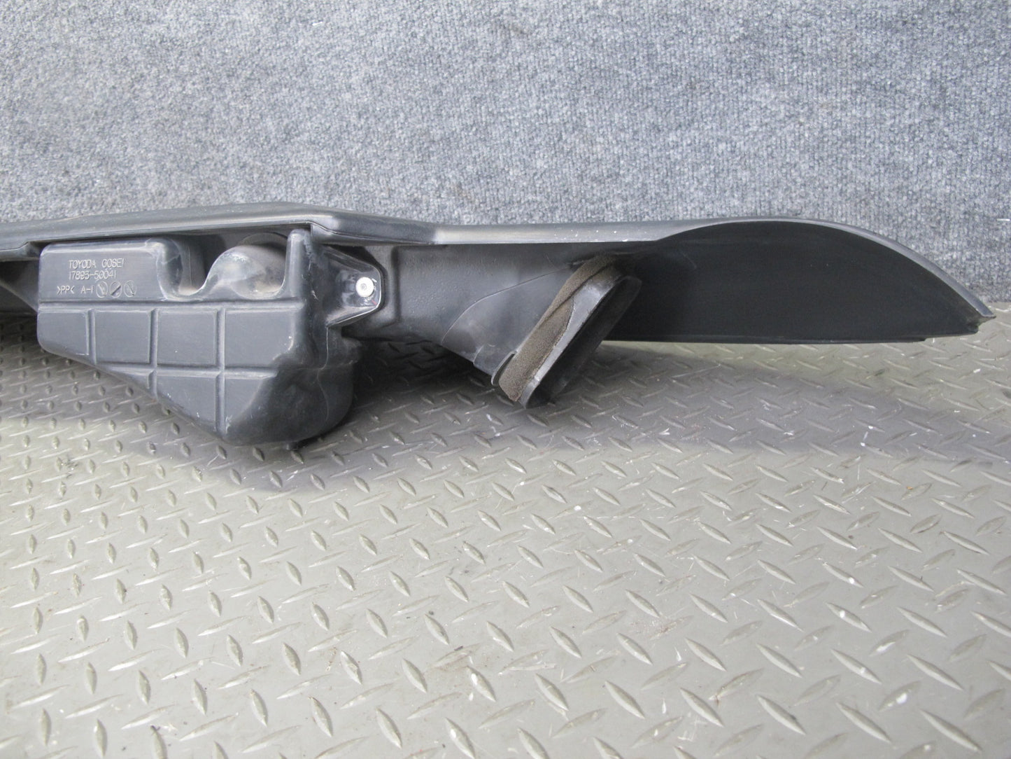 1997 Lexus UCF20L LS400 Air Intake Resonator Duct Hose Pipe 17750-50010 OEM